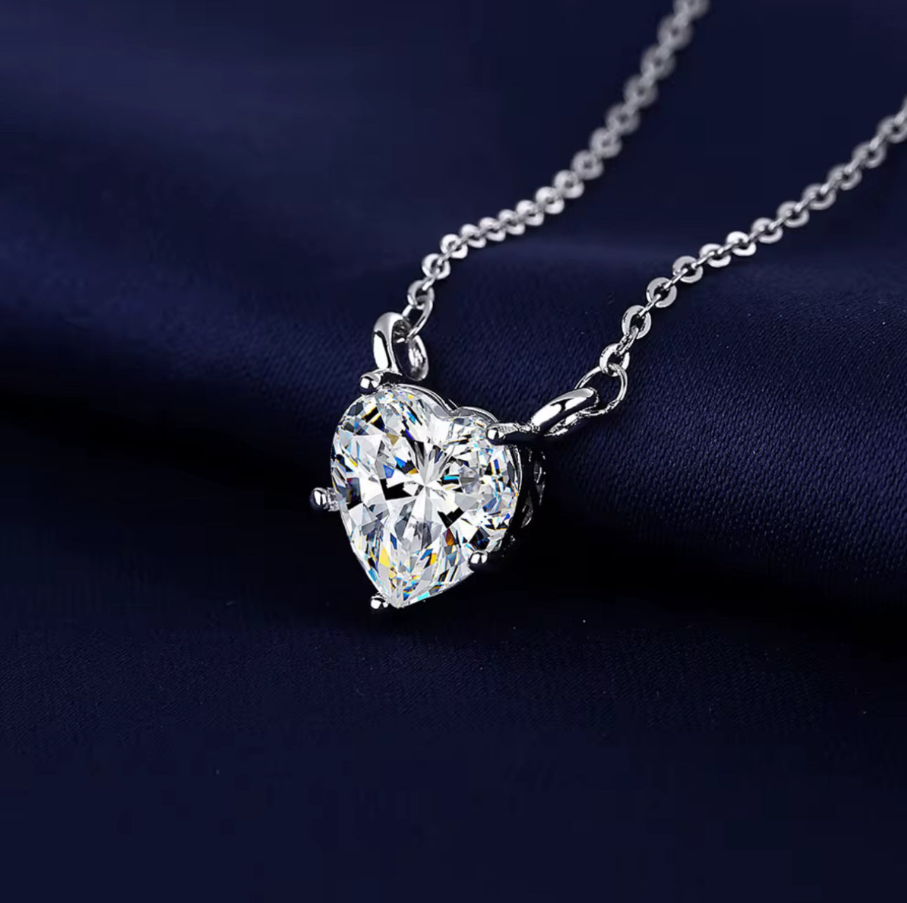 Set de Construcción Botánico de Rosas Rojas + Rompecabezas a Juego ‘La Noche Estrellada’ + Collar de Plata de Ley 925 con Piedra de Corazón Grado 5A - Set de Regalo 3 en 1