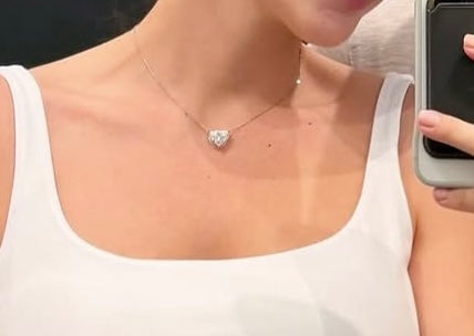 Set de Construcción Botánico de Rosas Rojas + Rompecabezas a Juego ‘La Noche Estrellada’ + Collar de Plata de Ley 925 con Piedra de Corazón Grado 5A - Set de Regalo 3 en 1
